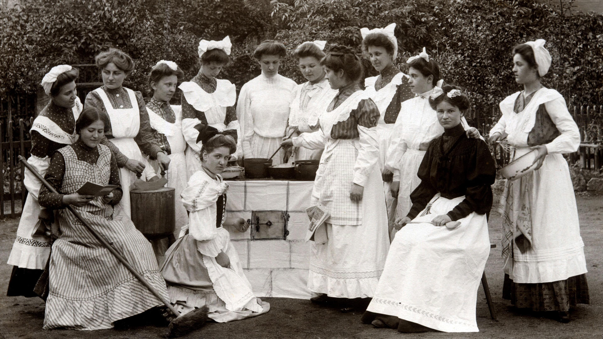 À l’occasion de la Journée internationale des droits des femmes, « La Case du siècle » revient sur le quotidien des domestiques